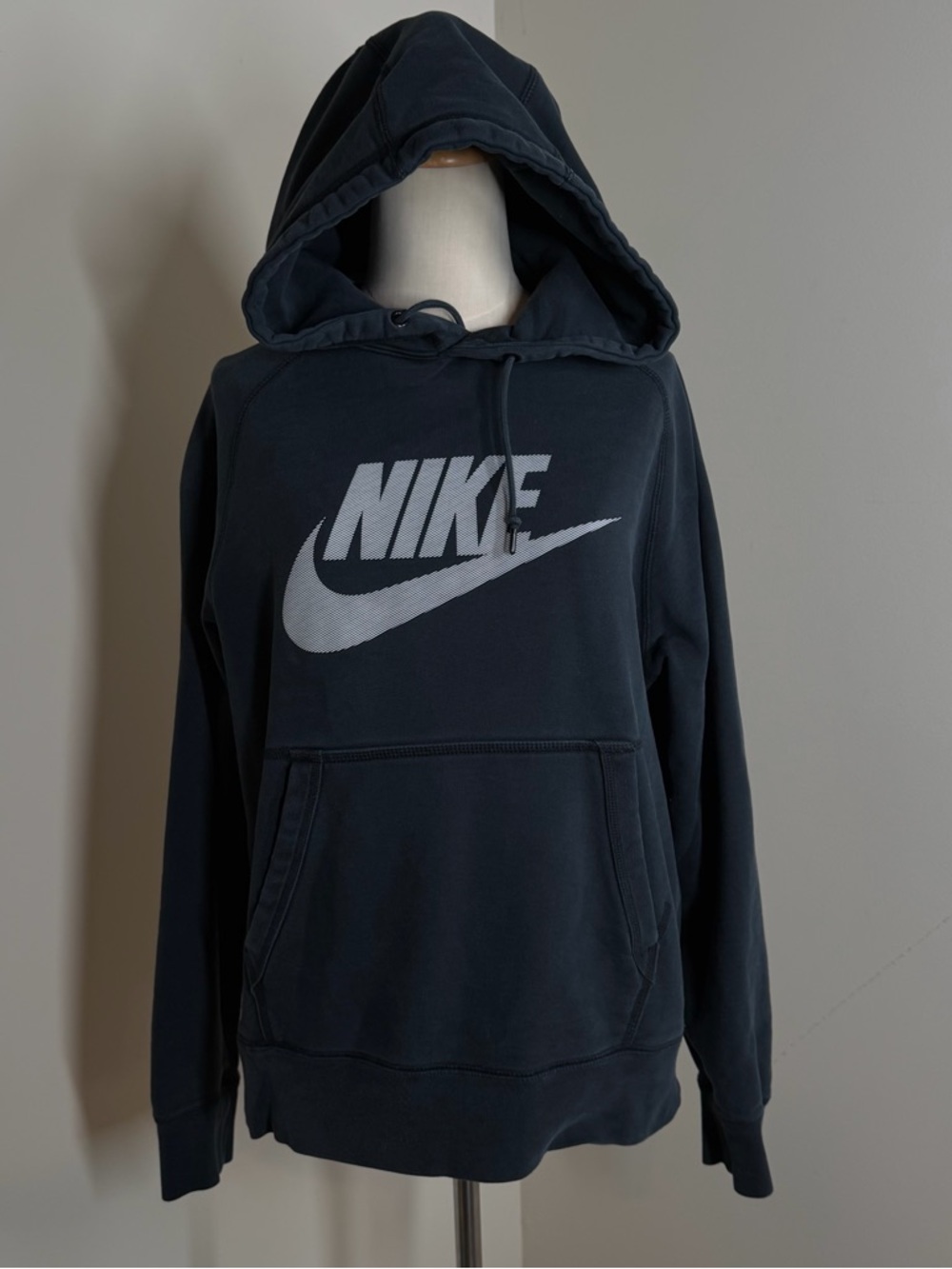 Nike Women’s Navy Blue - SZ M - Pullover Hooded Sweatshirt Hoodie